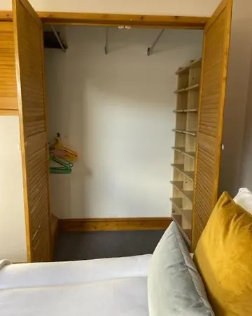 Grove House - 4 Bedroom Sleeps 8 Only 1 Mile From Centre בית נופש *